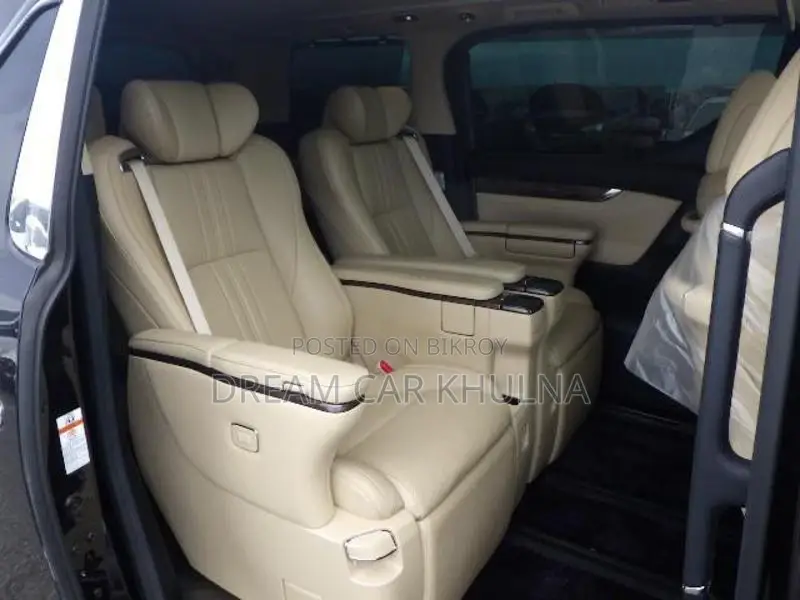 Toyota Alphard Executive Lounge 2021