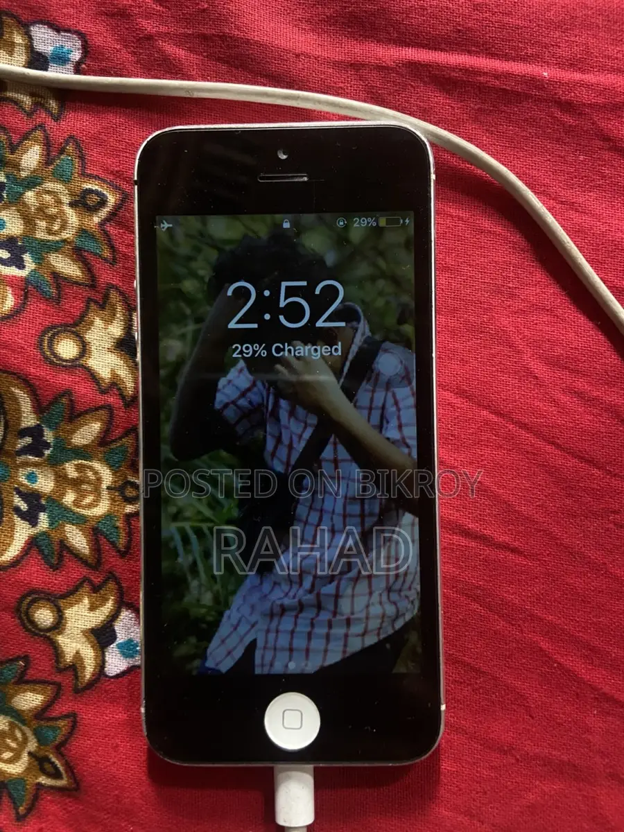 Apple iPhone 5S 28GB (Used)
