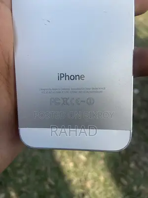 Apple iPhone 5S 28GB (Used)