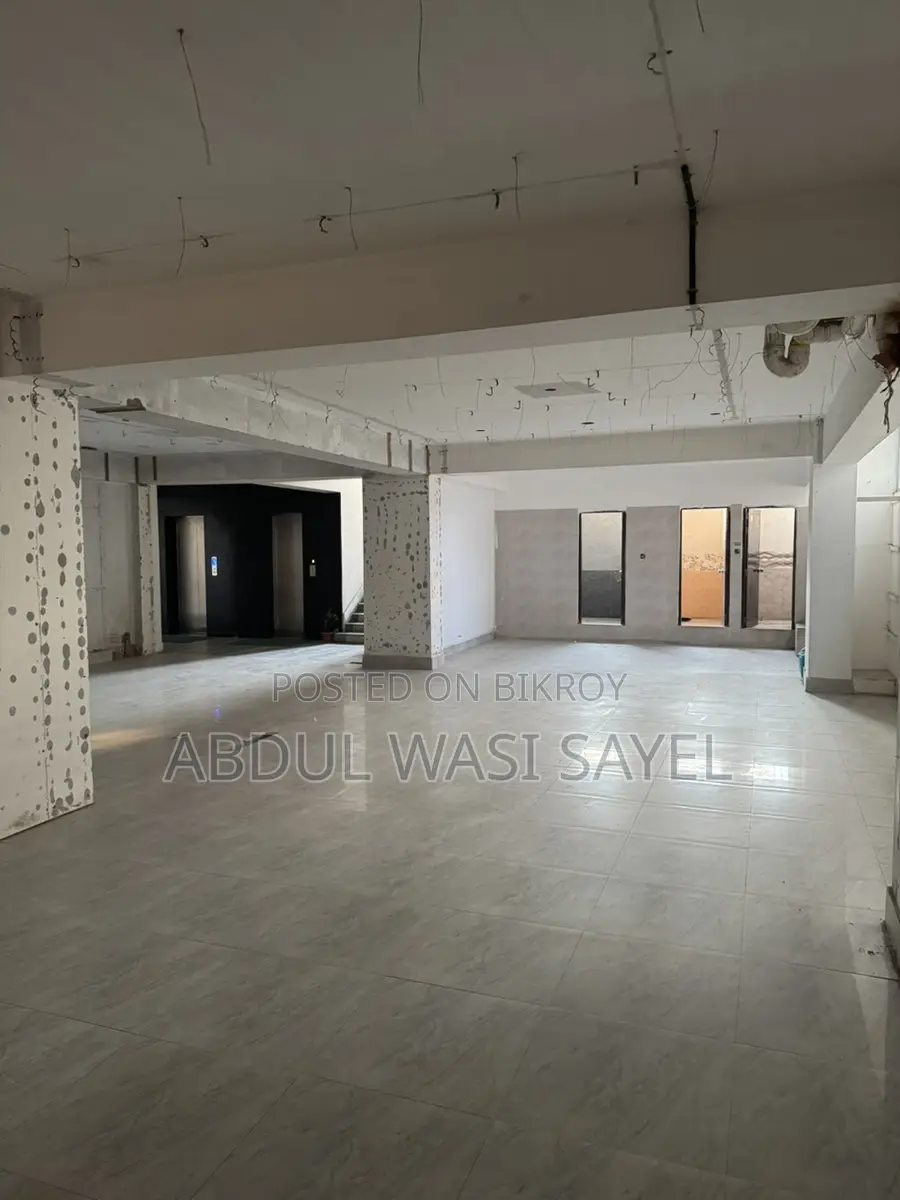 Prime Office Space (3000sqft)