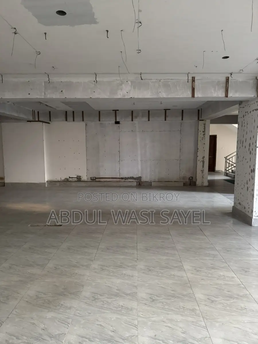 Prime Office Space (3000sqft)