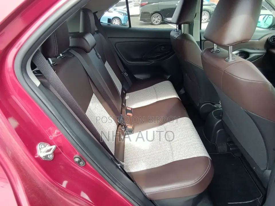 Toyota Yaris Cross z leather (4) 2021