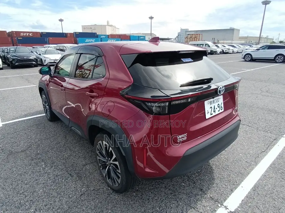 Toyota Yaris Cross z leather (4) 2021