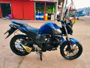 Yamaha FZS 2022