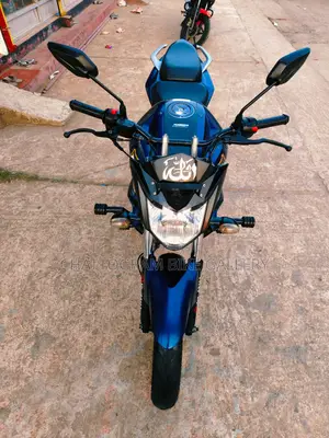 Yamaha FZS 2022