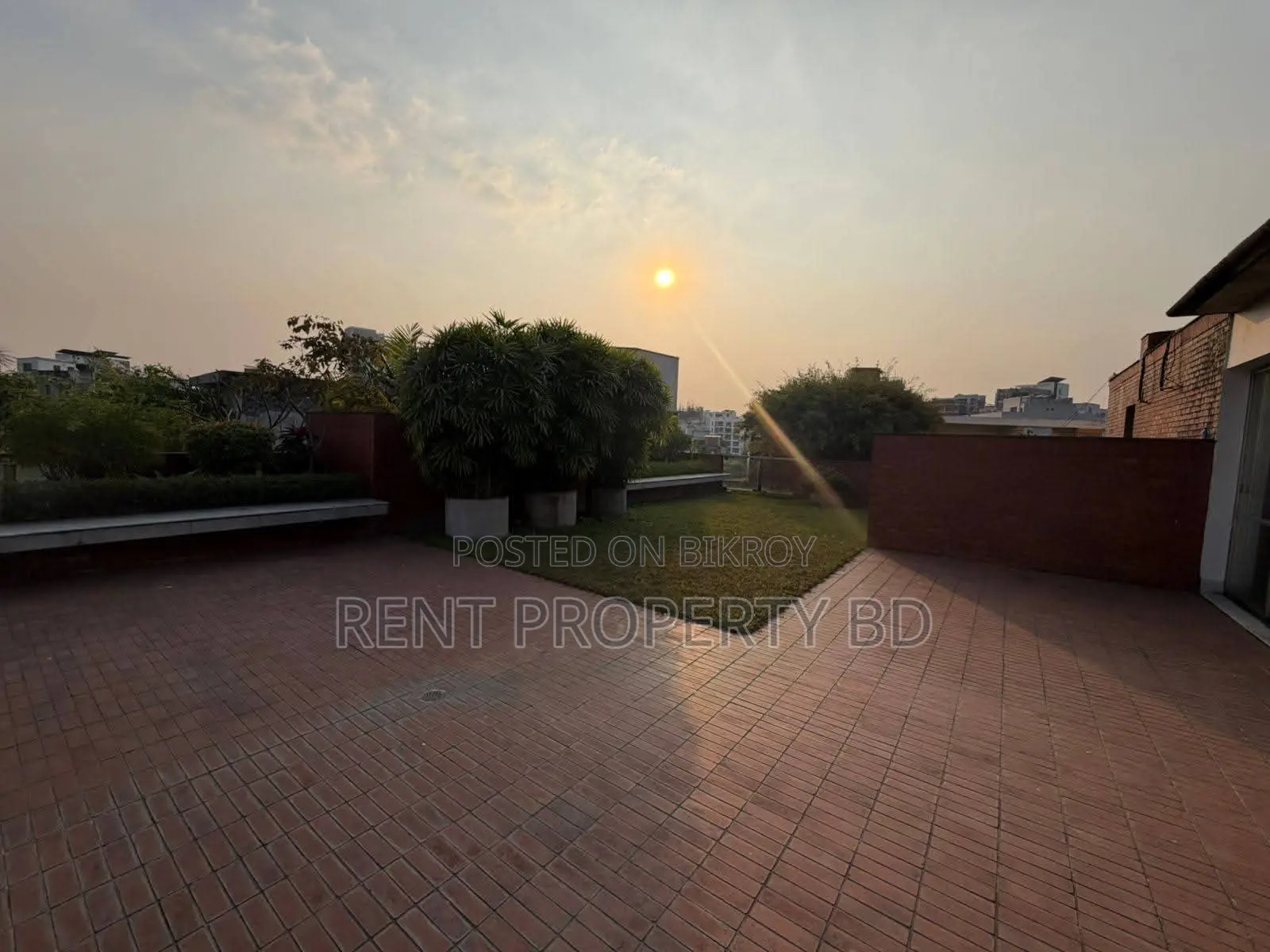 গুলশান ২ নর্থে ৩,১০০ বর্গফুটের বিলাসবহুল আনফার্নিশড ফ্ল্যাট ভাড়া হবে