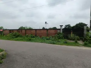 হাসপাতালের কাছে, পূর্বমুখী, সেক্টর ২১-এ ৩ কাঠার প্লট