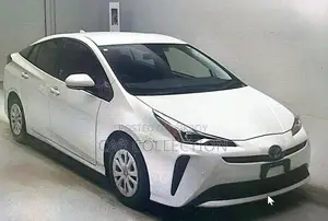 Toyota Prius S Safety 2021