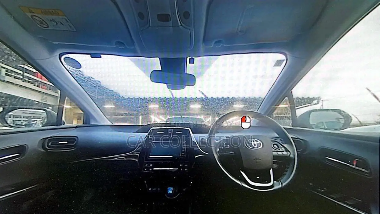 Toyota Prius S Safety 2021