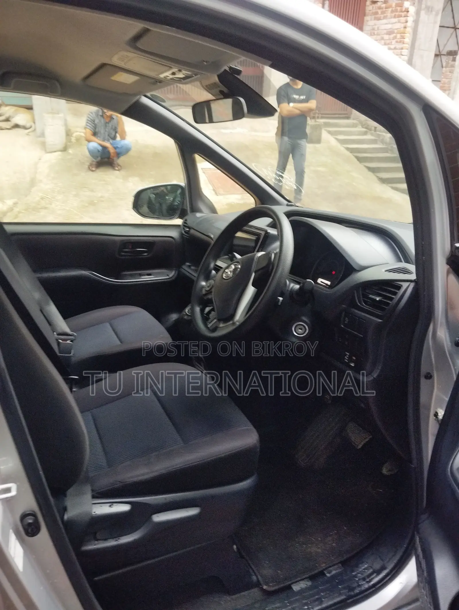 Toyota Noah 2021