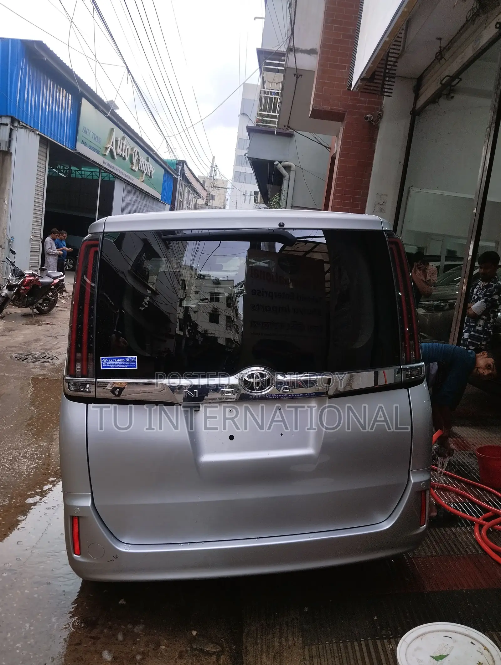 Toyota Noah 2021