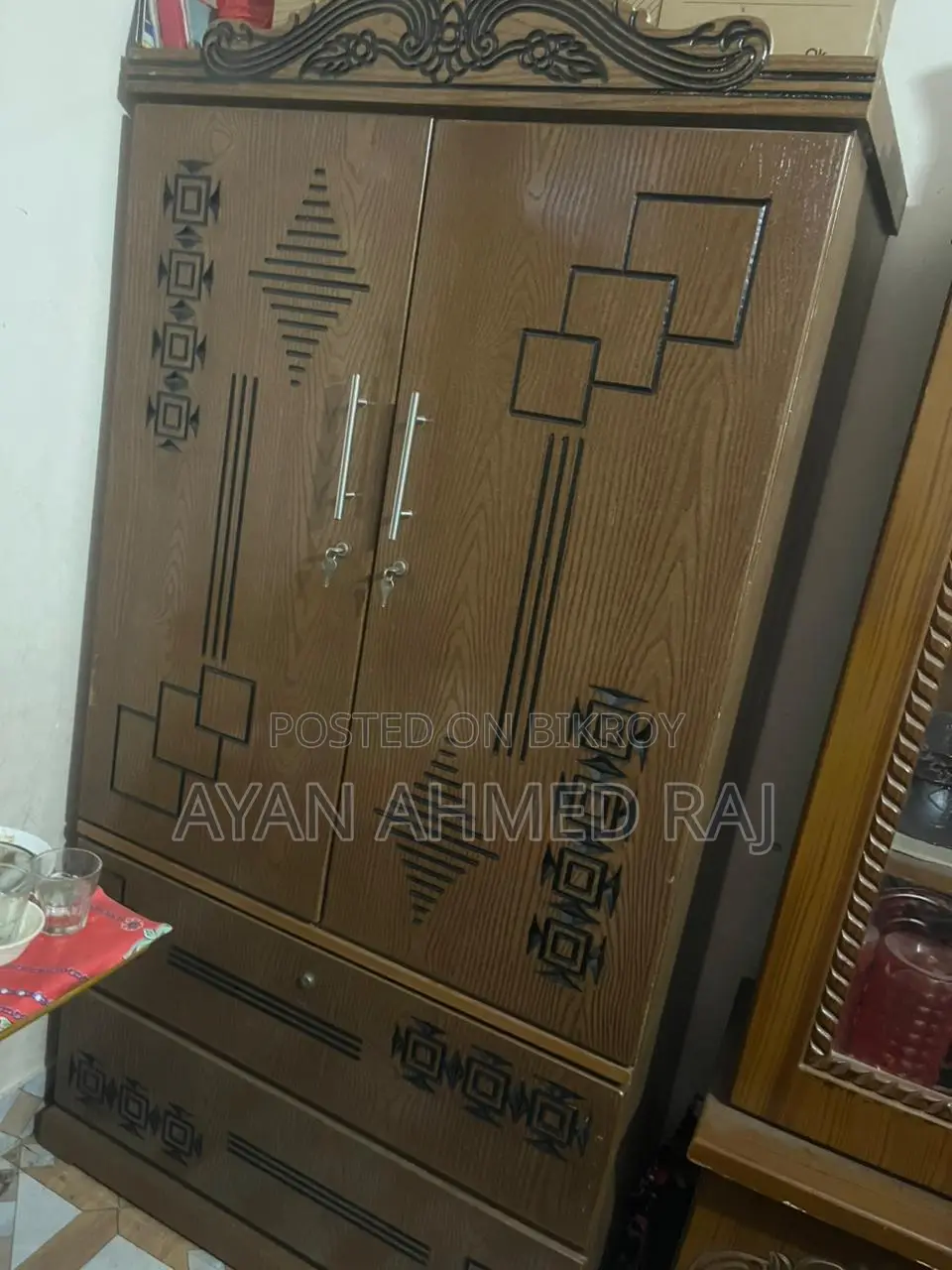 Almirah for sale