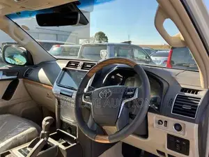 Toyota Prado LAND CRUISER 2021