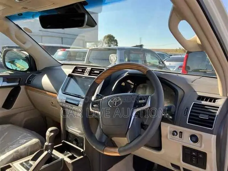 Toyota Prado LAND CRUISER 2021