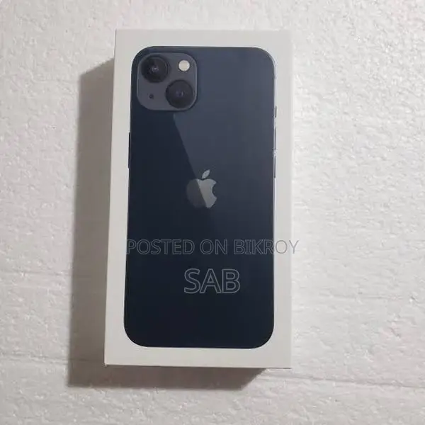 Apple iPhone 13 (Used)