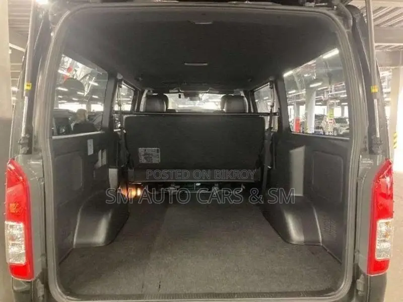 Toyota Hiace Super GL Dark Prime2 2020