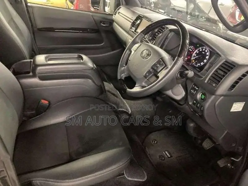 Toyota Hiace Super GL Dark Prime2 2020