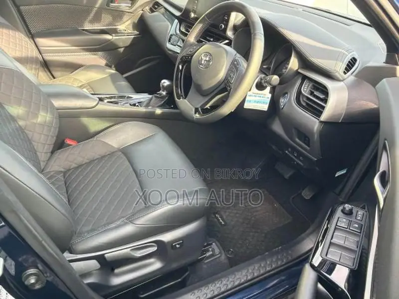 Toyota C-HR G MODE MICA BLUE CLR 2021