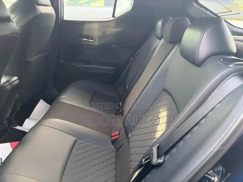 Toyota C-HR G MODE MICA BLUE CLR 2021