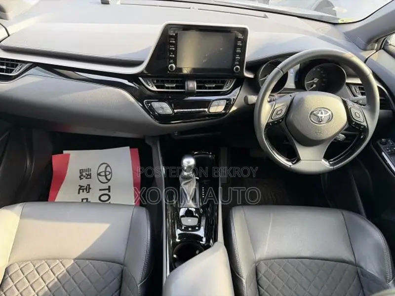 Toyota C-HR G MODE MICA BLUE CLR 2021