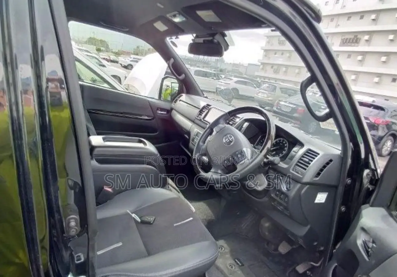 Toyota Hiace Super GL Dark Prime2 2020