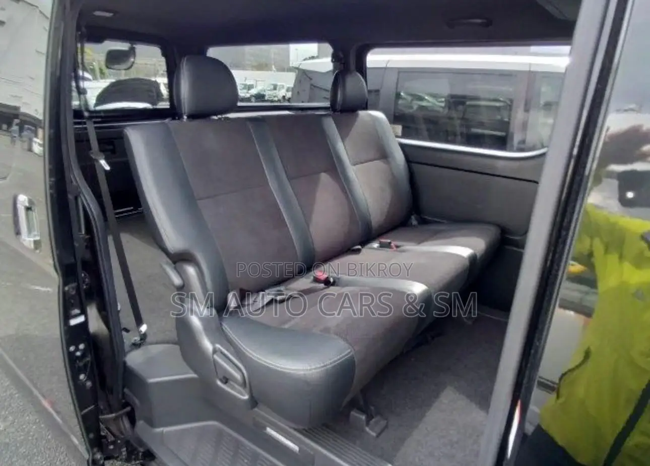 Toyota Hiace Super GL Dark Prime2 2020