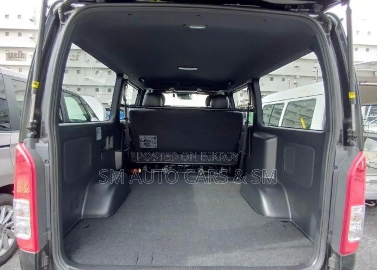 Toyota Hiace Super GL Dark Prime2 2020