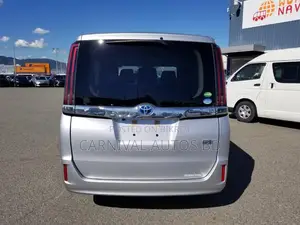 Toyota Noah X PACKAGE HYBRID 2020