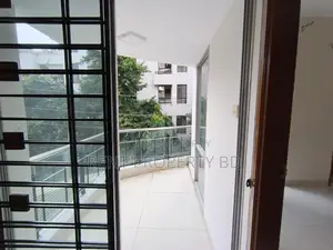 Banani Exclusive Apartment Rent 2100 Sft