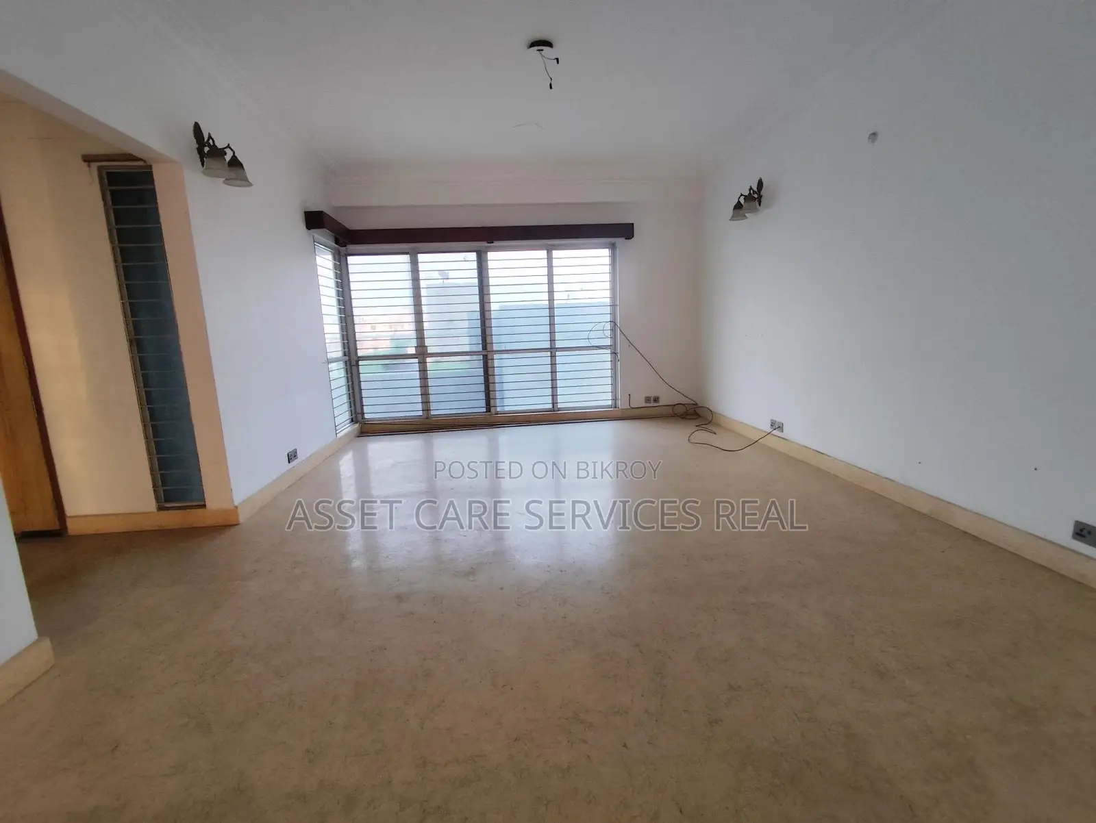 Baridhara Diplomatic Zone 4Bed Un-Furnished Apartment Rent