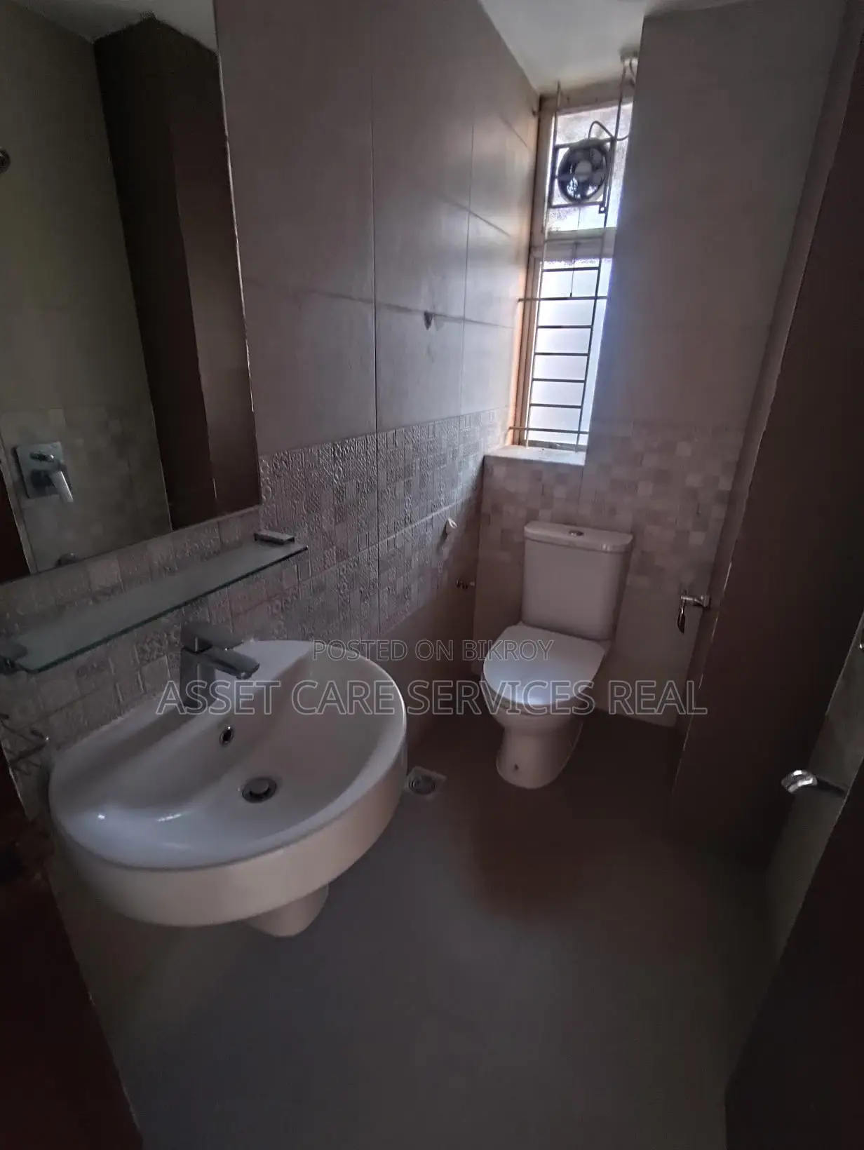 Baridhara Diplomatic Zone 4Bed Un-Furnished Apartment Rent
