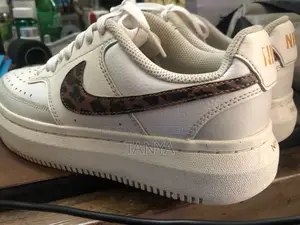 Nike অরিজিনাল, ৩৭ সাইজ লেডিস