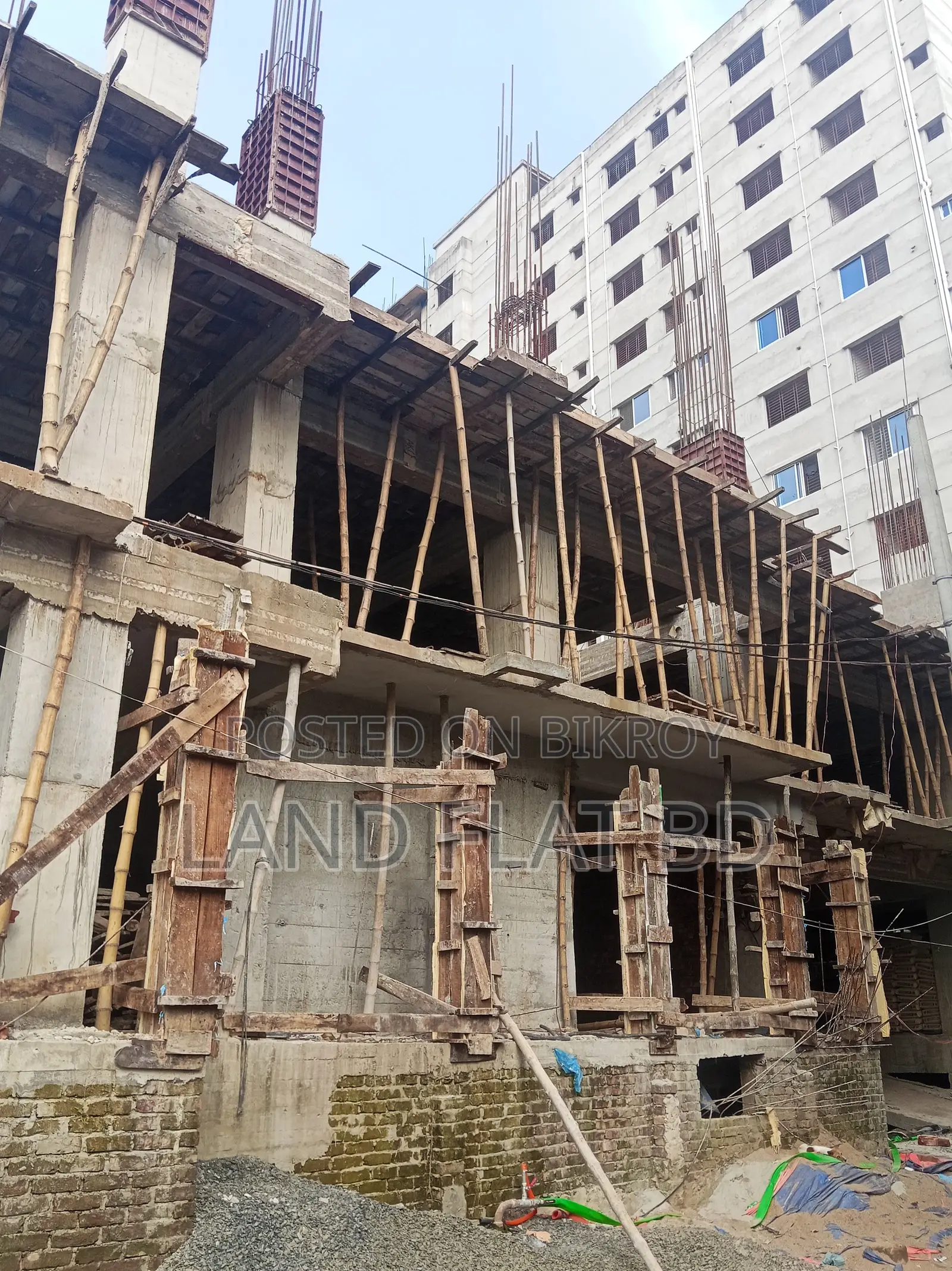 ১৫০০ বর্গফুটের ফ্ল্যাট বিক্রয় হবে, ৪র্থ তলা