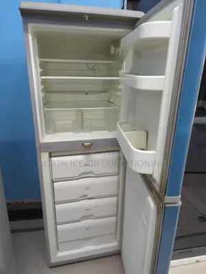 Hisense Frost Fridge 285 Liter