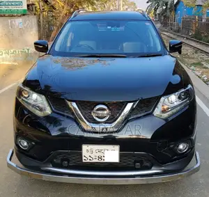 নিসান এক্স-ট্রেইল লেদার প্যাকেজ অকটেন ২০১৫