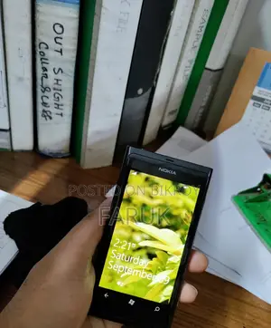Nokia Lumia 800 . (Used)