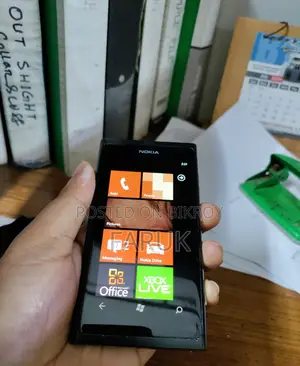 Nokia Lumia 800 . (Used)