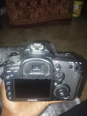 ক্যানন ইওএস ৭ডি মার্ক ক্যামেরা