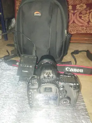 CANON EOS 7D MARK CAMERA