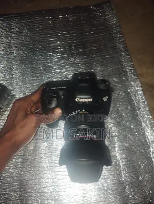 CANON EOS 7D MARK CAMERA