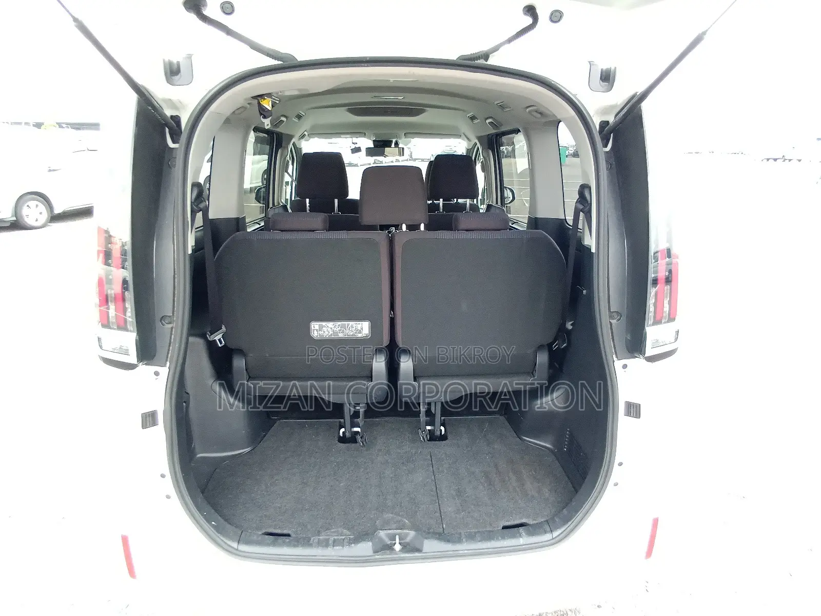 Toyota Noah X Package 2020