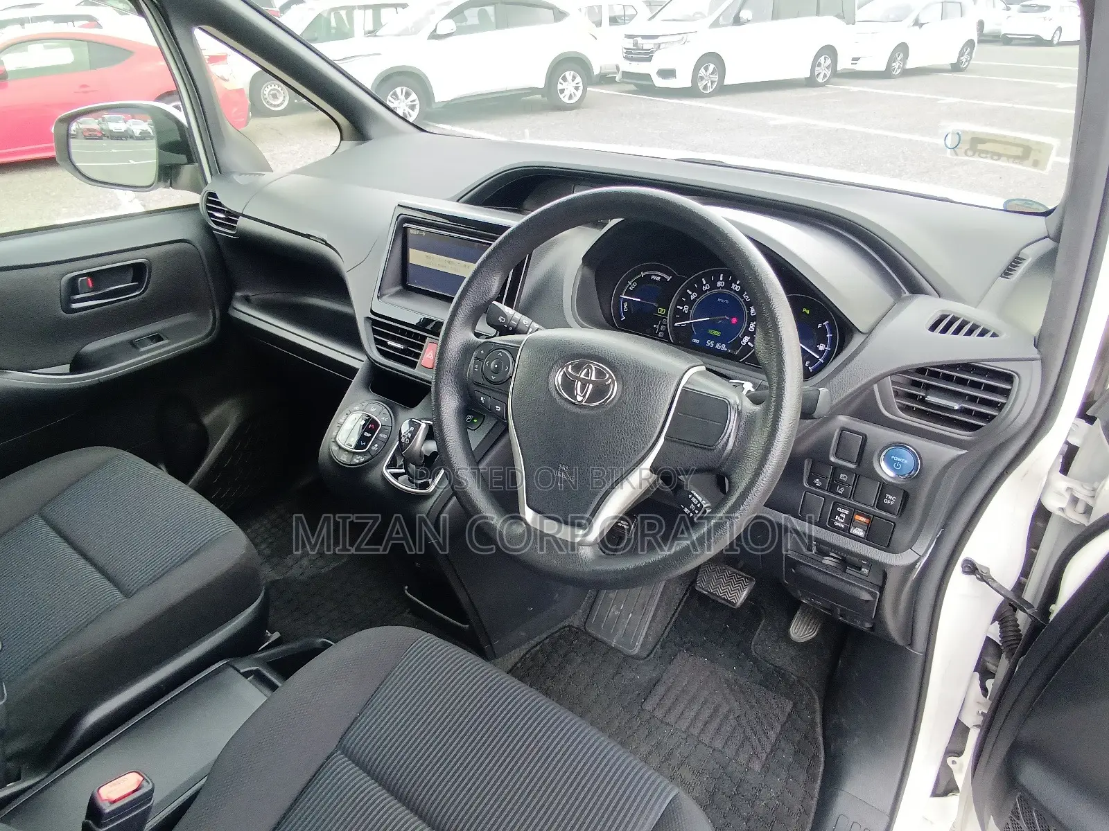 Toyota Noah X Package 2020