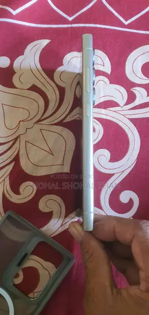 Samsung Galaxy S24 Ultra (Used)