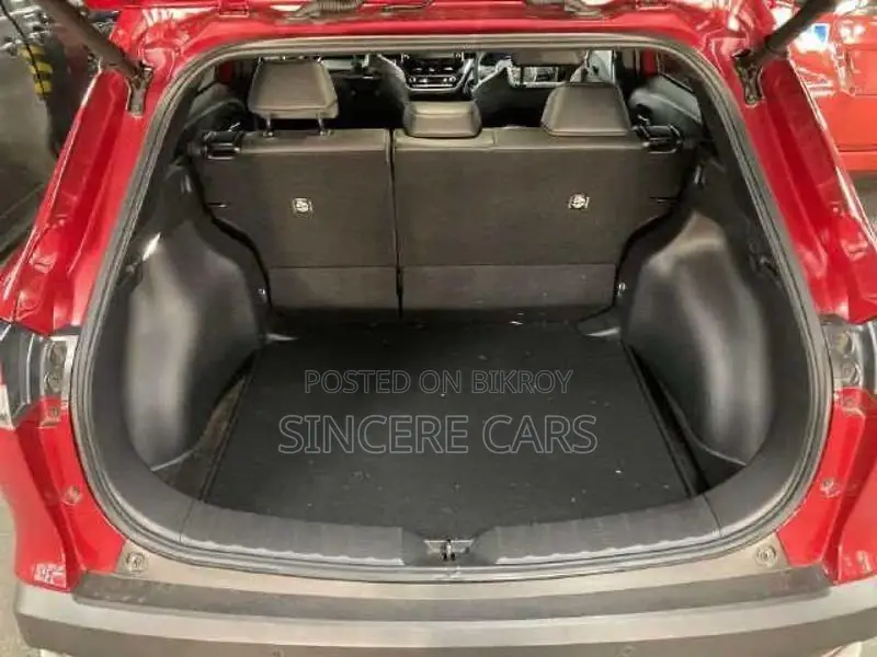 Toyota Corolla Cross Sunroof. Wine Red 2023