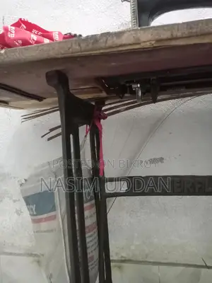 পুরাতন সেলাই মেশিন