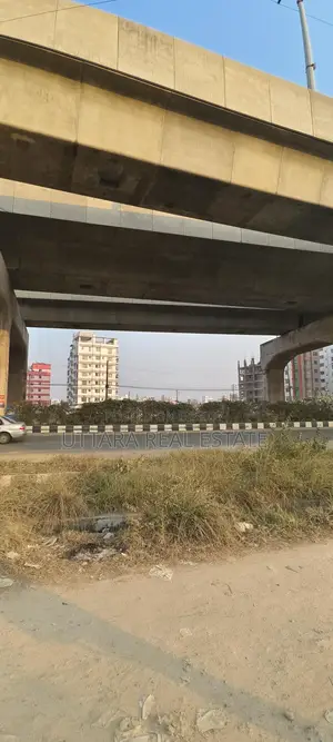 উত্তরা রাজউক ১৭নং সেক্টরে এ ব্লকে ৩কাঠা ৬০+৩০ ফিট কর্নার প্লট বিক্রি হবে