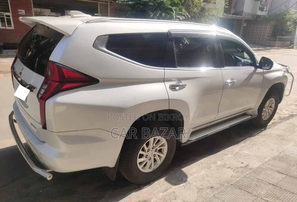Mitsubishi Pajero Sport ৭ সিট সানরুফ ২০১৯