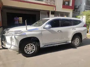 Mitsubishi Pajero Sport ৭ সিট সানরুফ ২০১৯