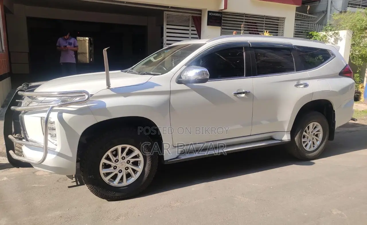 Mitsubishi Pajero Sport ৭ সিট সানরুফ ২০১৯