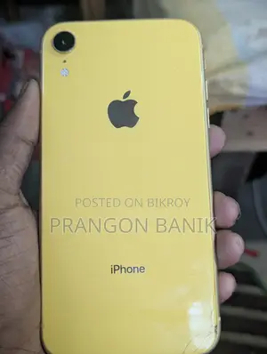 Apple iPhone XR . (Used)